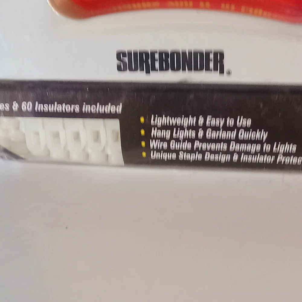 Surebonder Lightweight & Hangs 200ft of Lights Holiday Decorating Light Tacker